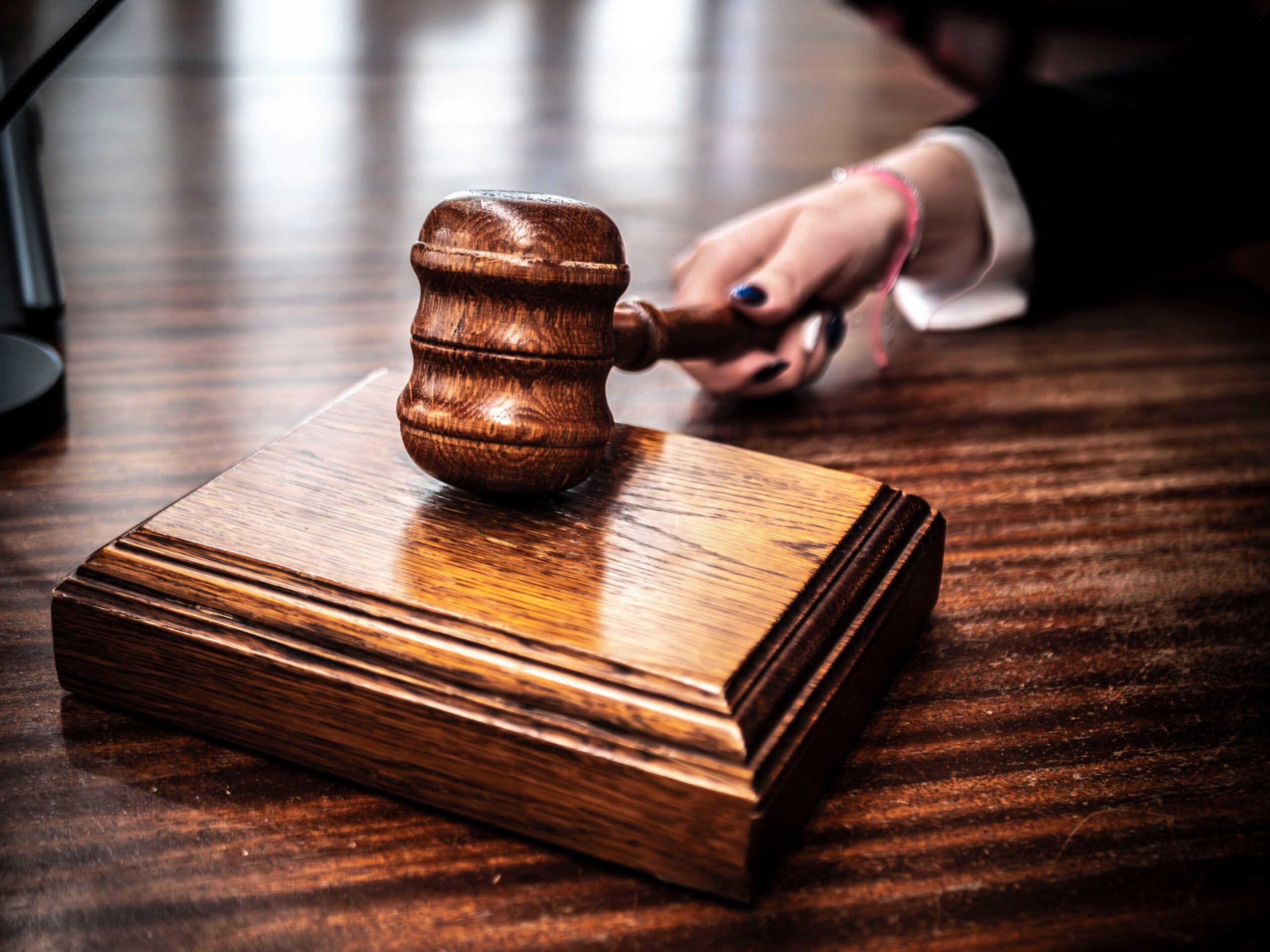 Preguntas frecuentes sobre Derecho Penal en Torrent - mazo de juez